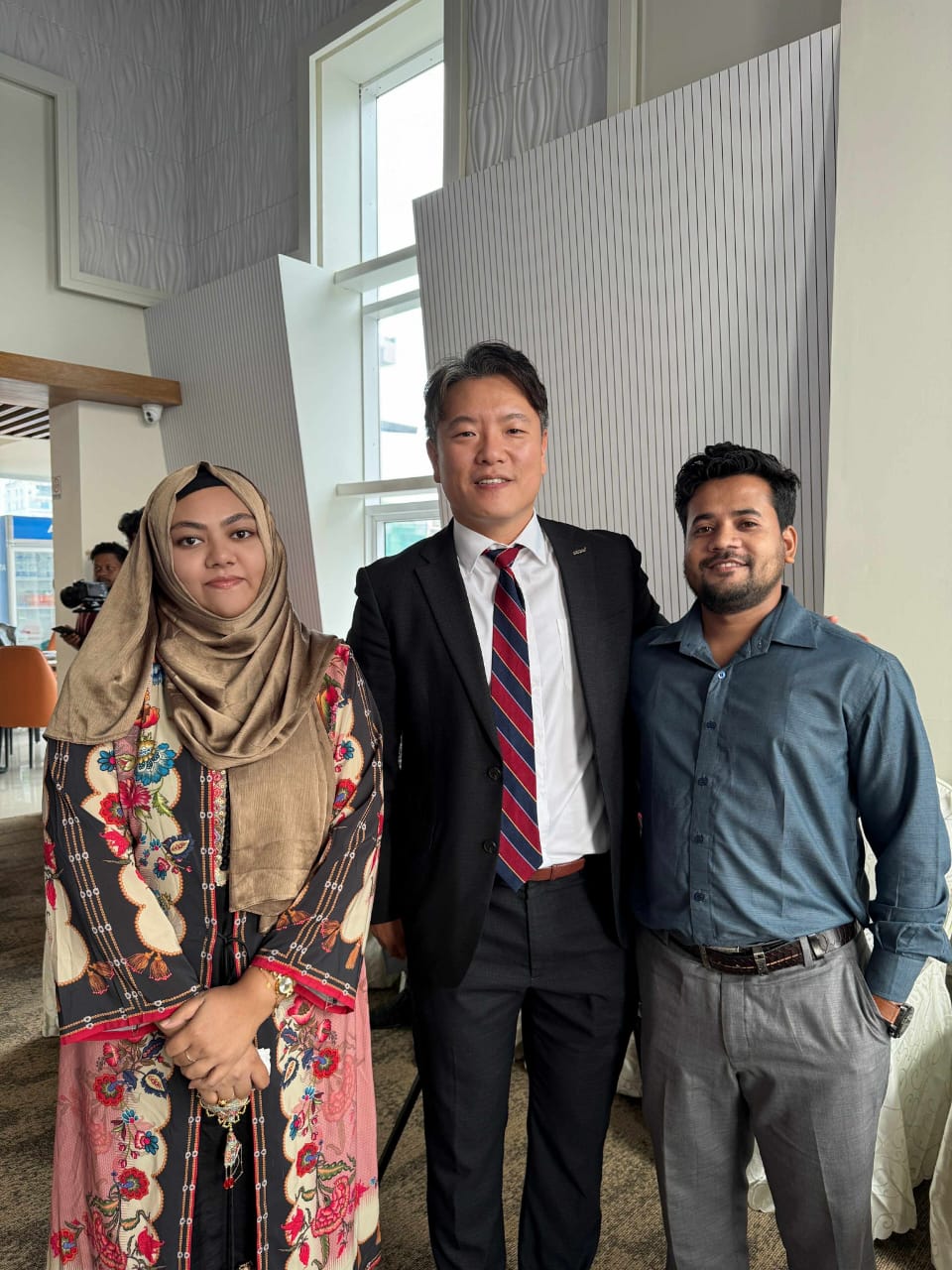 O.R. Khan Charitable Foundation Representatives Attend Professional Seminar on Clear Aligner Therapy